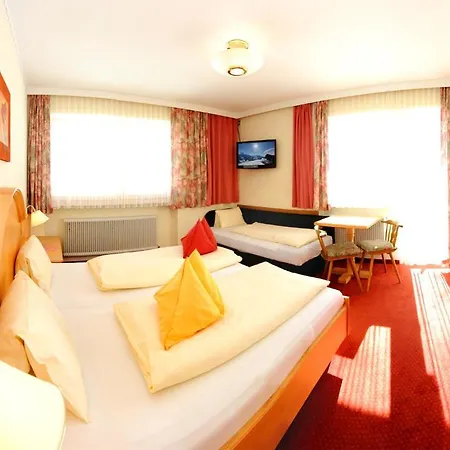 In Out Unterellmau فندق سالباخ هينترغليم