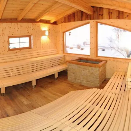 فندق In Out Unterellmau 3*