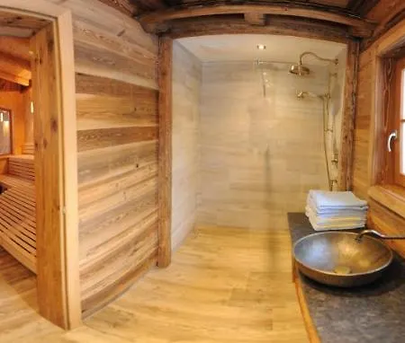 In Out Unterellmau سالباخ هينترغليم