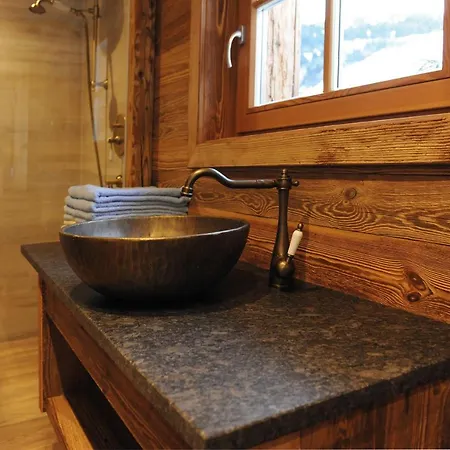 In Out Unterellmau سالباخ هينترغليم