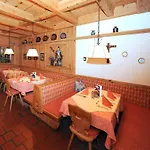 Hotel In Out Unterellmau