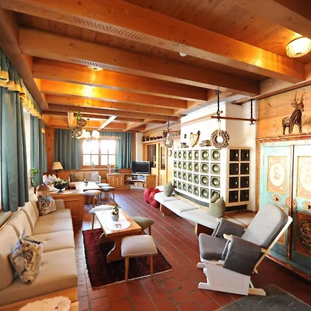 In Out Unterellmau Hotel 3*