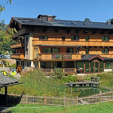 Hotel In Out Unterellmau Saalbach