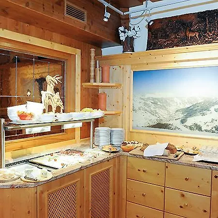 Hotel In Out Unterellmau