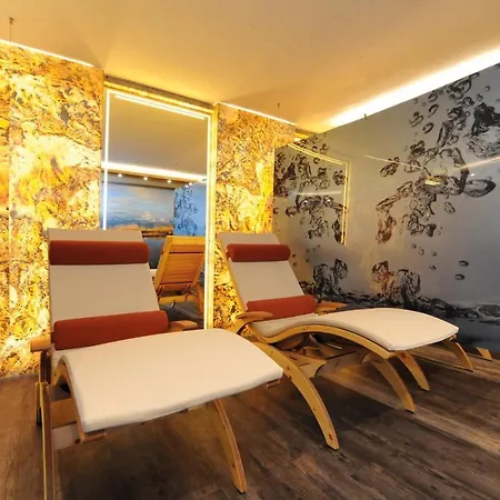 Hotel In Out Unterellmau Saalbach