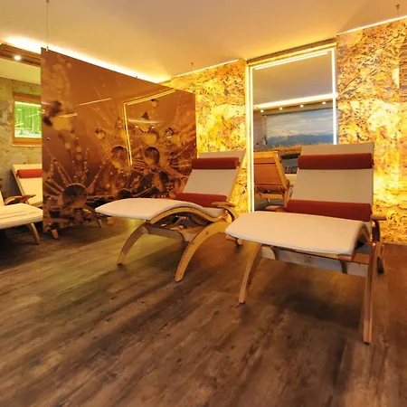 In Out Unterellmau Hotel Saalbach