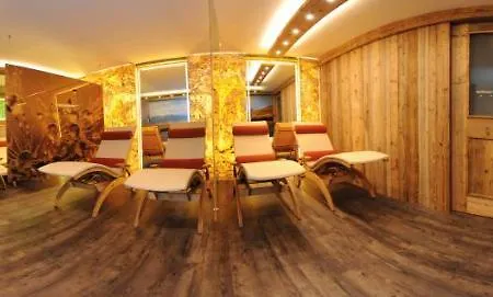 In Out Unterellmau Hotel 3*